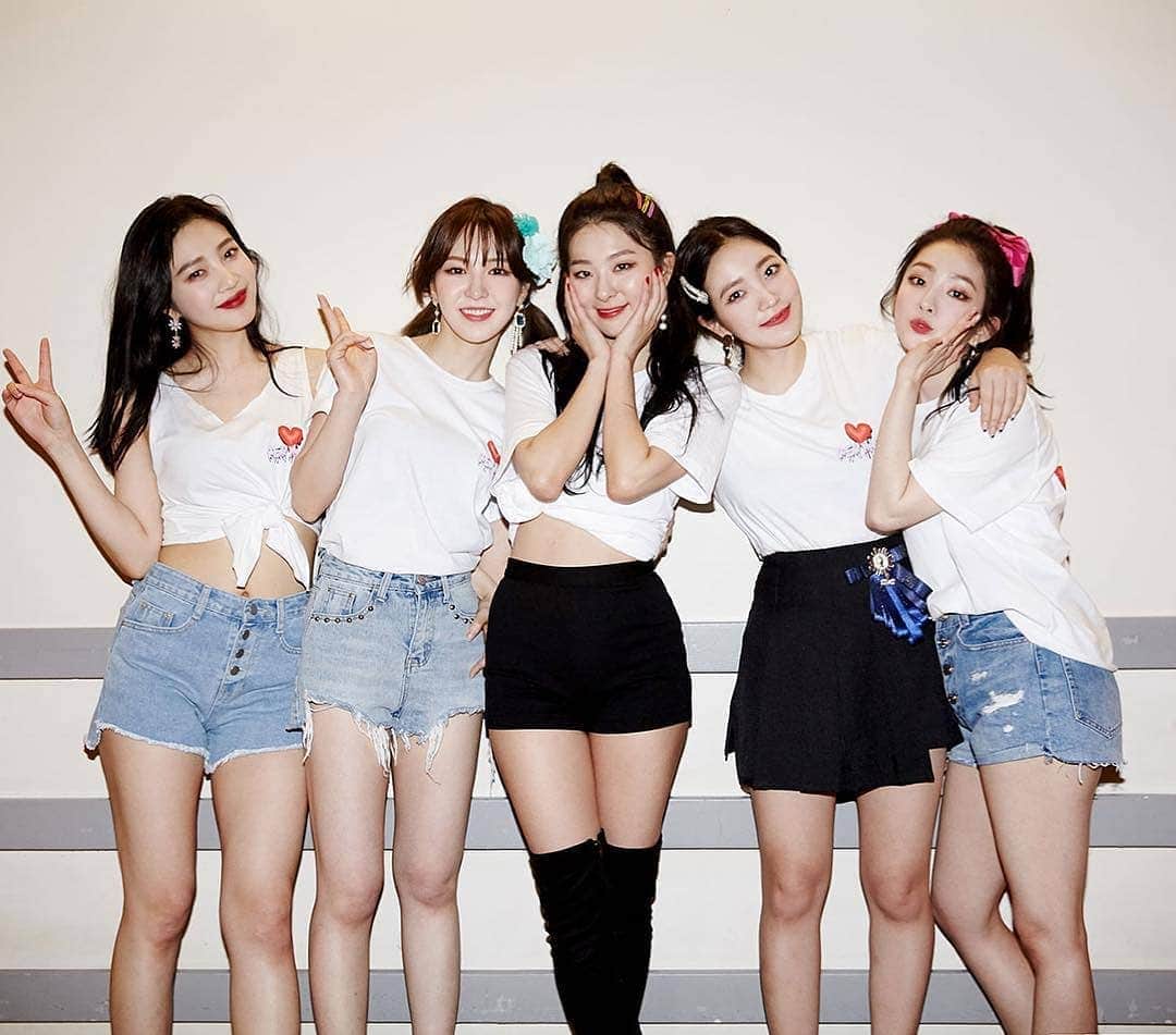 イェリさんのインスタグラム写真 - (イェリInstagram)「Red Velvet will be coming back with their new mini album 'The ReVe Festival' 'Day 1' on 19 June 2019😍」6月4日 14時07分 - redvelvet_yeri
