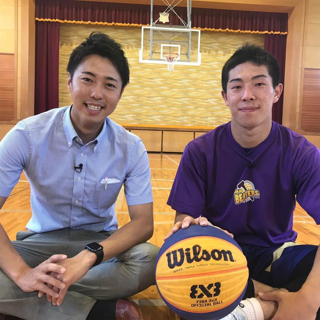 のインスタグラム：「【三条ビーターズを取材】  この春三条市に誕生した3人制バスケのプロチーム"三条ビーターズ"。選手たちには、プロバスケ選手と、地域おこし協力隊としての2つの顔が。東京五輪の正式種目に採用された注目競技に挑む傍ら、地域貢献にも励む選手たちに密着です！  きょう18:15〜スーパーJにいがたで放送！！ #三条ビーターズ#3×3#3人制バスケ#三条#地域おこし協力隊#農業#東京五輪#スーパーJにいがた#UX#新潟テレビ21」