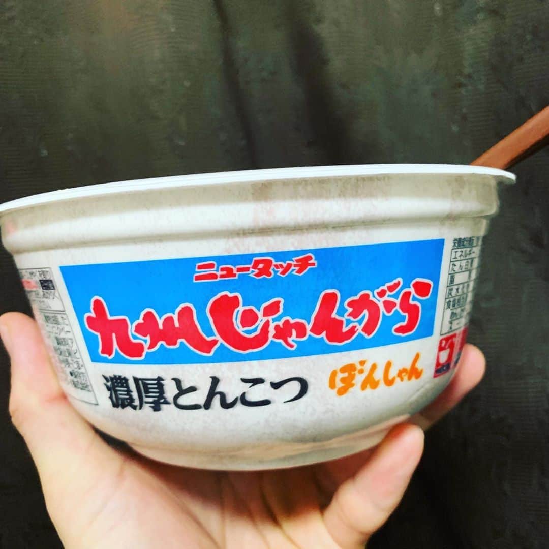 遠山裕介さんのインスタグラム写真 - (遠山裕介Instagram)「これうまっ！！ この中に納豆入れると更にうまい！  名古屋にある『もっこす』というラーメン屋の納豆ラーメンの味になる♬」6月4日 15時02分 - tohyamayusuke
