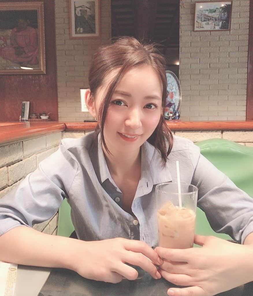 階戸瑠李さんのインスタグラム写真 - (階戸瑠李Instagram)「撮影終わり！！ 東京に戻ります。 大好きな喫茶店に寄りました。☕️ #喫茶店大好き」6月4日 14時56分 - ruriponta