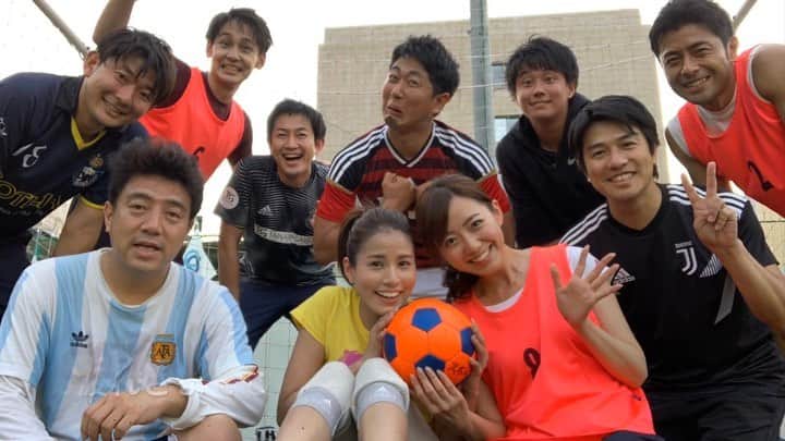 フジテレビアナウンサーのインスタグラム：「⚽️ 先日のアナ室フットサル大会の模様です。﻿ ﻿ #佐野瑞樹﻿ #渡辺和洋﻿ #小穴浩司﻿ #榎並大二郎﻿ #木下康太郎﻿ #谷岡慎一﻿ #酒主義久﻿ #内田嶺衣奈﻿ #大村晟﻿ #永島優美﻿ #黒瀬翔生﻿ #フジテレビアナウンサー」