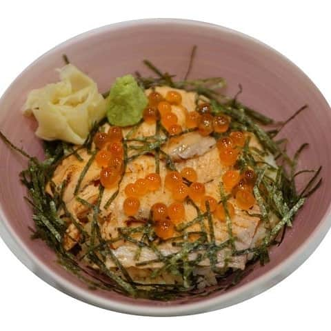 Japan Food Townさんのインスタグラム写真 - (Japan Food TownInstagram)「【Selected Donburi 1 FOR 1 Promotion is ON until 14th June 2019 - Bonta Bonta】  Have you enjoyed selected Donburi 1 for 1 Promotion yet? Special Donburi 1 FOR 1 Promotion at "Bonta Bonta" in Japan Food Town is still ON until 14th June 2019!! Great chance to enjoy selected Donburi such as Gyu Don, Salmon Don and Aburi Salmon Ikura Don as 1 FOR 1 during limited period until 14th June 2019 (Donburi menu include Salad and Miso Soup). 1 FOR 1 Promotion will be available until 14th June 2019 during lunch and dinner time. *Available only weekdays except Public Holidays. Also limited only 15 set during lunch and dinner time.  Make you ready to visit "Bonta Bonta" before stocks last and enjoy your favourie Donburi as 1 FOR 1 during promotion period!! Japan Food Town is located at 435 Orchard Road, Wisma Atria Unit 04-39/54. Bonta Bonta is located at Wisma Atria #04-39 in Japan Food Town. 【Bonta Bontaの厳選どんぶりメニューの1 FOR 1 プロモーションは6月14日まで好評開催中】  厳選どんぶりメニューを 1 for 1でお楽しみいただけるプロモーションはお楽しみ頂けましたか？ Japan Food Town内の「Bonta Bonta」好評開催中の厳選どんぶりメニューの 1 for 1プロモーションは2019年6月14日まで開催中です！  丼物が大好きと言うみなさんには見逃せない牛丼、サーモン丼そして炙りサーモンいくら丼を期間限定で1 FOR 1で楽しめちゃうチャンスをお見逃しなく！（どの丼メニューにもサラダとみそ汁が付きます）。 「Bonta Bonta」の1 FOR 1プロモーションは2019年6月14日までの期間限定でランチタイム、ディナータイム共にご利用頂けます。 ＊こちらのプロモーションは平日限定（祝祭日は除く）とさせて頂きます。ランチ、ディナー共に早い者勝ちの15セットのご提供です。  さあ、その日の15セットが無くなる前に急いで「Bonta Bonta」でお好みのどんぶりメニューをお召し上がり下さいね！ さあ、準備が出来たらJapan Food Town内の「Bonta Bonta」にレッツゴー！  Japan Food Townは435 Orchard Road, Wisma Atria Unit 04-39/54にあります。 Bonta BontaはJapan Food Town内、Wisma Atria #04-39にあります。  #bontabonta #saladbowl #japanesevegetable #healthy #healthylife#japanfoodtown #japanesfood #eatoutsg #sgeat #foodloversg#sgfoodporn #sgfoodsteps #instafoodsg #japanesefoodsg #foodsg#orchard #sgfood #foodstagram #singapore #wismaatria  #limitedpromotion #ジャパンフードタウン #シンガポール #ボンタボンタ #サラダボウル #日本産 #野菜 #ヘルシー #安全」6月4日 15時35分 - japanfoodtown