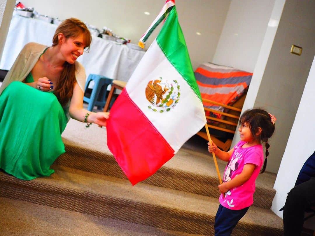IVANさんのインスタグラム写真 - (IVANInstagram)「* Fam💖🦋 メキシコ家族。 ほんっとに最高なじかんだった💛 #Mexico#familia#adorada #gracias#amor #latina#mexicana #メキシコの家族 #愉快で陽気 #基本食べるか踊るかテキーラか♡ #またすぐ会いに来ます」6月4日 15時43分 - fresanaca