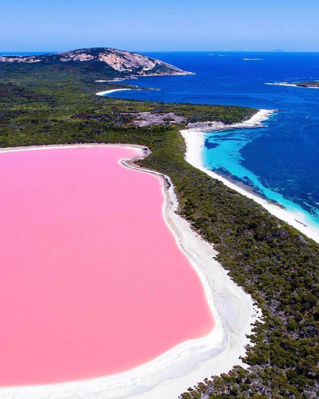 bestvacationsのインスタグラム：「The beaches of Australia are 😍 Who has been before?! By @saltywings #BestVacations」