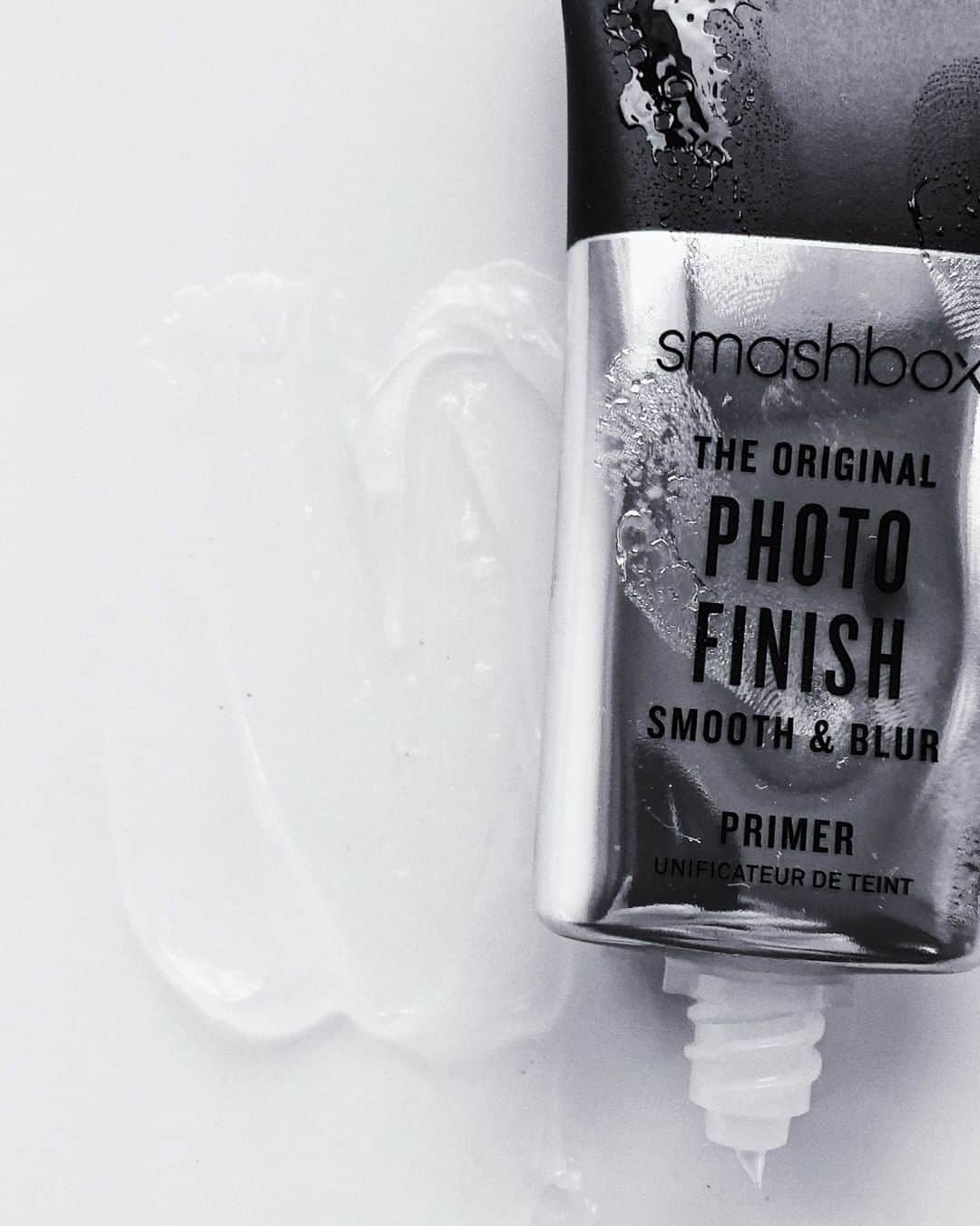 Smashboxのインスタグラム：「The first, the favorite, the always. Don't leave home without it.⠀⠀⠀⠀⠀⠀⠀⠀⠀ ⠀⠀⠀⠀⠀⠀⠀⠀⠀ The Original Photo Finish Smooth & Blur Primer. #CrueltyFree」