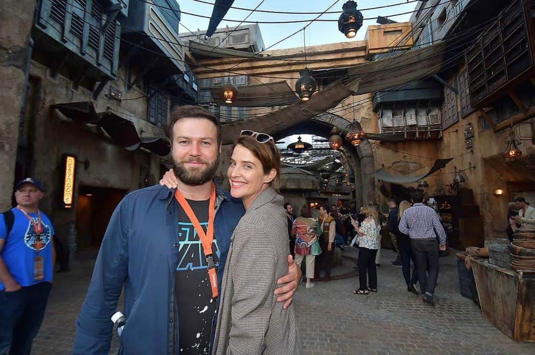 コビー・スマルダーズのインスタグラム：「Still glowing from this out of this world experience!! Thank you thank you @disneyland for making this boys dreams fully realized!! #galaxysedge」