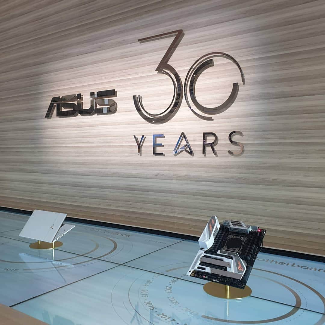 ASUSさんのインスタグラム写真 - (ASUSInstagram)「Thanks for joining us in Taipei! We are proud to deliver new experiences and solutions to innovators around the world. See you next year!😎​ ​  #ASUS #Computex2019​」6月4日 18時17分 - asus