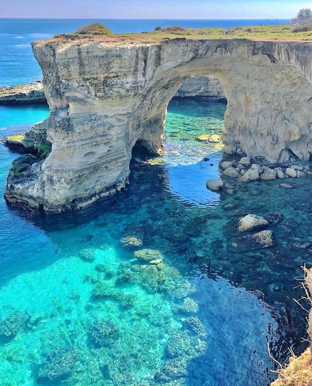 Awesome Wonderful Natureさんのインスタグラム写真 - (Awesome Wonderful NatureInstagram)「Puglia, Italy Photo by @francescogiannotta  #fantastic_earth」6月4日 18時18分 - fantastic_earth