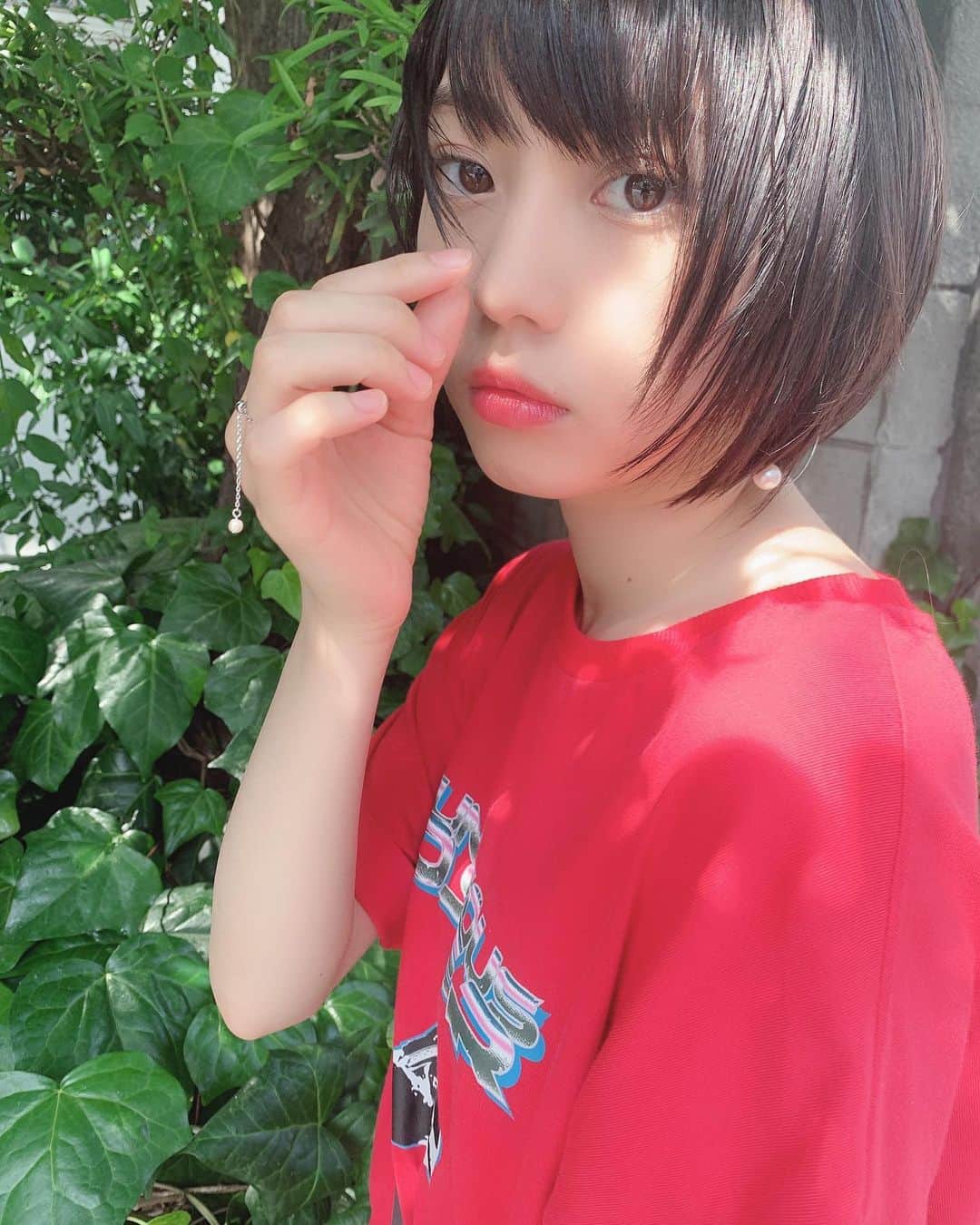 高橋有紀のインスタグラム：「ゆりあちゃん @yuria_kizaki211 お仕事用に暗めに！ 展示会も回ってきた〜☺️ サバサバしててほんと良いんだよね、ゆりあちゃん❤︎ にこるんともよくゆりあちゃんのことを思い出して笑っている😏 #lysa_yuki  #木﨑ゆりあ」