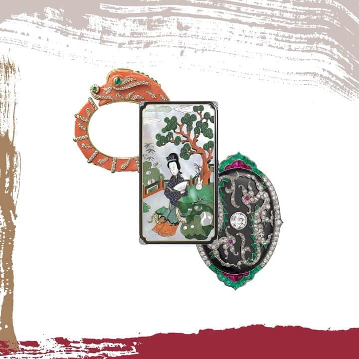 のインスタグラム：「Encounters, inspirations, symbols. In China, the dragon represents courage. With this brooch from 1920, Cartier brings to life two dragons that play around a central pearl, a traditional motif in Chinese design. On display at the Meridian Gate Gallery - the Palace Museum, Beijing - June 1 to July 31, 2019. #CollectionCartier #CartierPalaceMuseum」