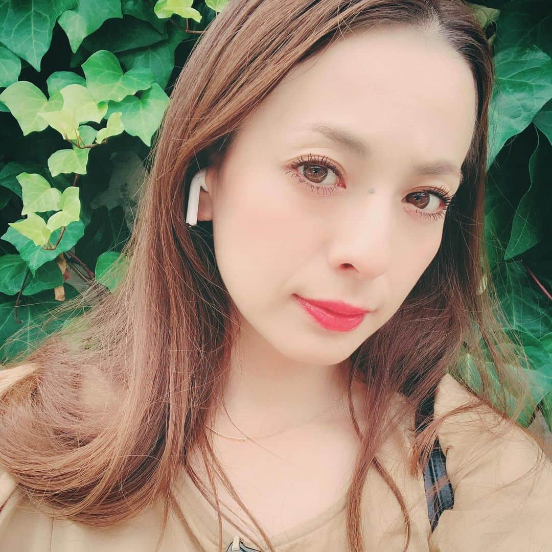 YUUKIさんのインスタグラム写真 - (YUUKIInstagram)「今日は… 昨日の偏頭痛が落ち着いて好調〜 パフォーマンス力も落ちる偏頭痛💦  仕事の要領もよくない私には ホント大敵なのです。  梅雨時期の偏頭痛を うまく乗り切る方法を考えなければ！  #instagood #selfie #makeup #hair #today #photooftheday #june #気圧頭痛 #偏頭痛 #うまく付き合っていこう #何から始めよう #髪色 @lyon_hair #テンション上がる #ネイル #メンテナンス #週末 #気分転換」6月4日 19時05分 - yuuki_._official