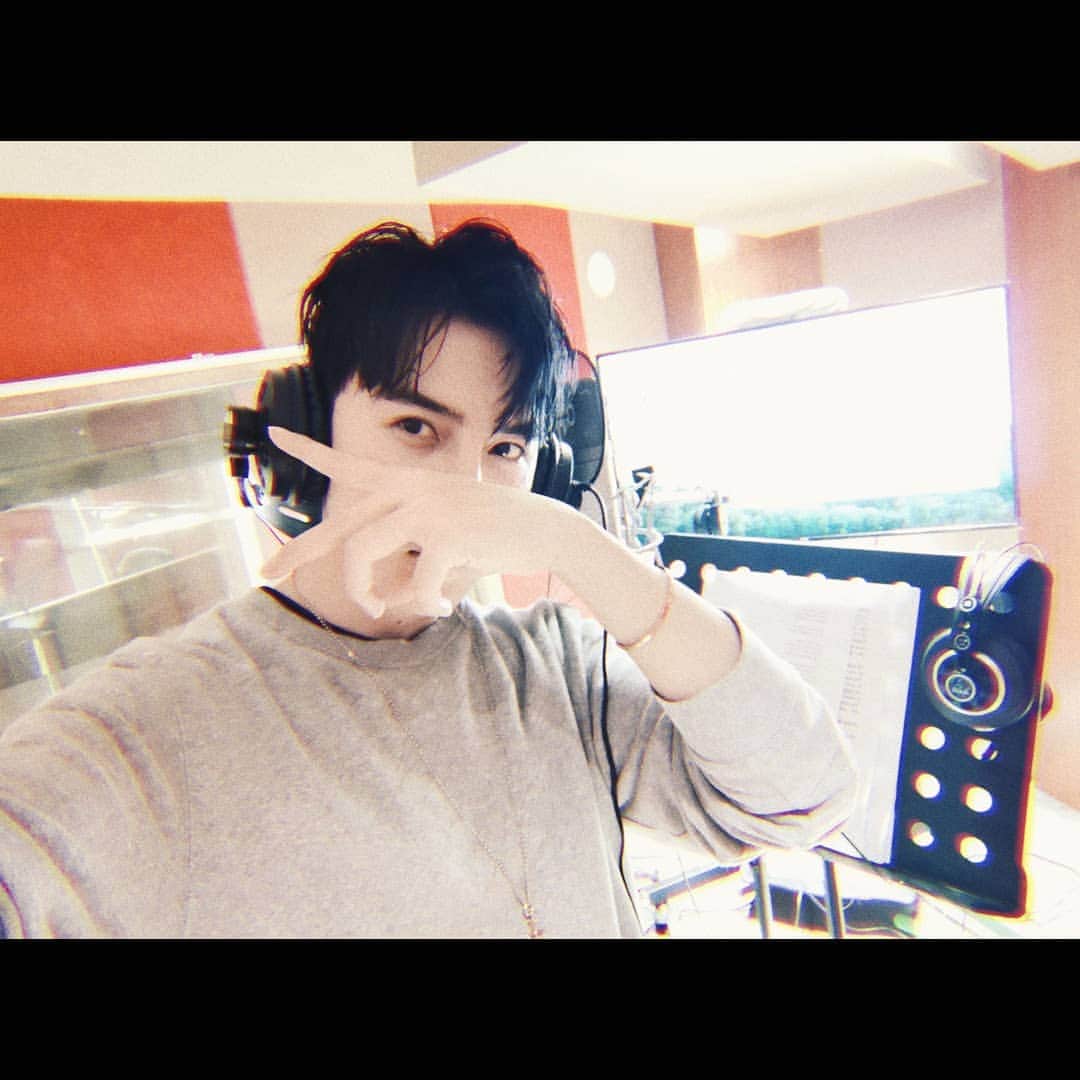 ダンソン・タンのインスタグラム：「配音？錄音？打雜？✖✖ #DT #HOTHEART #SEVENDAYS #唐禹哲」