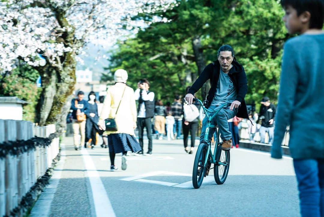 宇野陽介さんのインスタグラム写真 - (宇野陽介Instagram)「cycling. photo by @tetsu24_rd  #aresbikes #ouver_cycle #ouver  #bicycle #cycling #cycle #自転車 #thug #madbunny #dvsshoes #cpcompany #sony #sonya7iii #photo #写真 #カメラ好き」6月4日 19時32分 - yorkuno