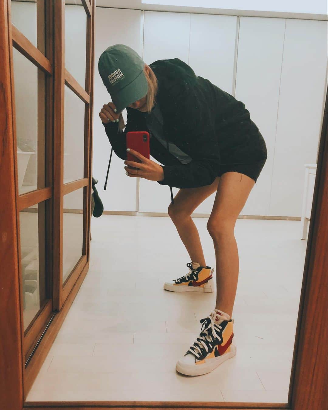 のインスタグラム：「That feeling when you put on new shoes for the first time 🥰 👟👟」