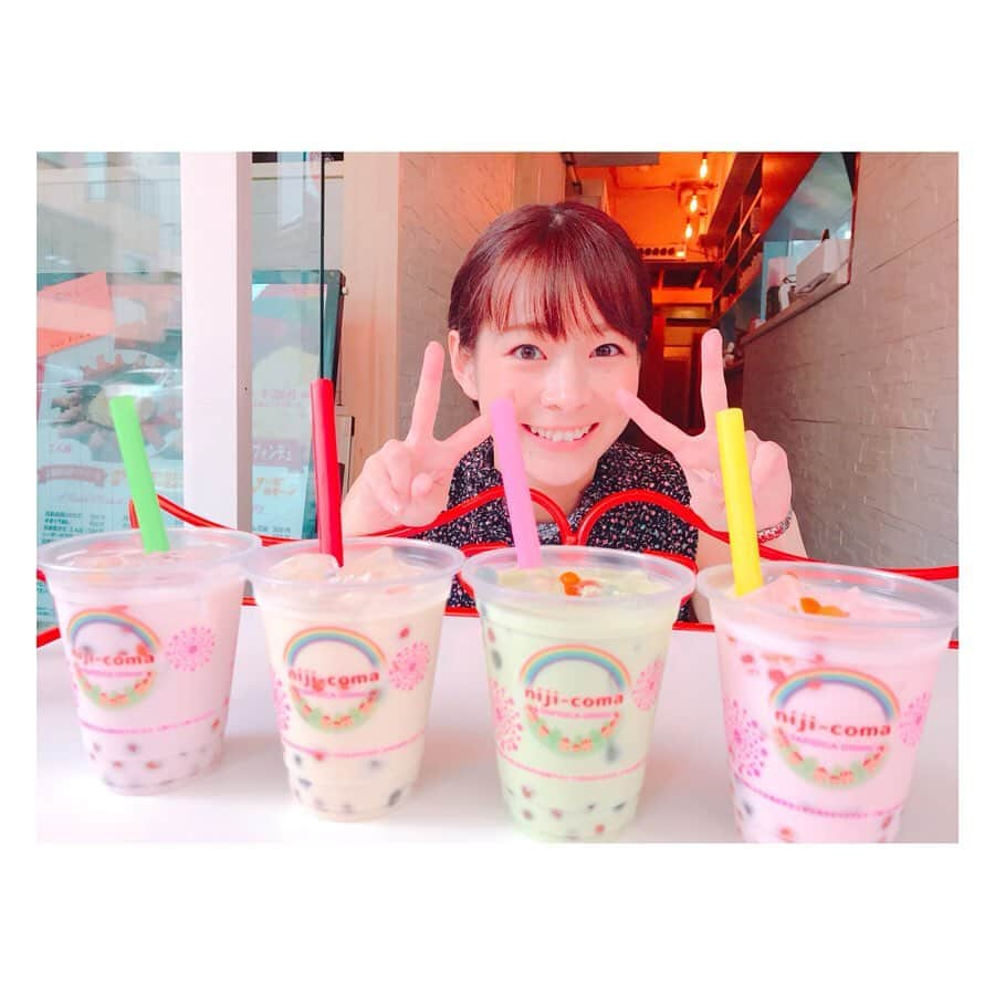 酒井瞳さんのインスタグラム写真 - (酒井瞳Instagram)「#よかばん #インスタ映え 探し2店舗目は #虹色小町 さん！宮崎で原宿！宮崎であの竹下通りを見つけたぁぁ！ 私が学生の時はテレビで観る物は東京でしか味わえないないと思っていたから、こうやって学生の夢を叶えてくれる大人が居てくれて凄く嬉しい！遊び心満載の店長さんで楽しいロケでした！ #nijicoma #宮崎 #umk #綿菓子 #食べるの好きな人と繋がりたい #グルメ #タピオカ #レインボー #ありがとうございます」6月4日 19時42分 - s.sakaihitomi