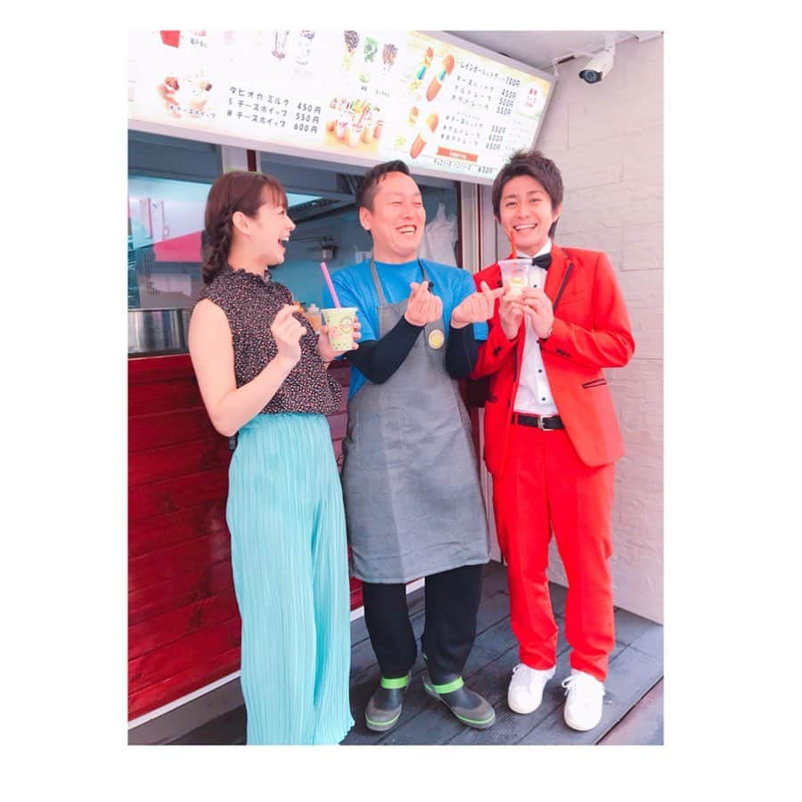 酒井瞳さんのインスタグラム写真 - (酒井瞳Instagram)「#よかばん #インスタ映え 探し2店舗目は #虹色小町 さん！宮崎で原宿！宮崎であの竹下通りを見つけたぁぁ！ 私が学生の時はテレビで観る物は東京でしか味わえないないと思っていたから、こうやって学生の夢を叶えてくれる大人が居てくれて凄く嬉しい！遊び心満載の店長さんで楽しいロケでした！ #nijicoma #宮崎 #umk #綿菓子 #食べるの好きな人と繋がりたい #グルメ #タピオカ #レインボー #ありがとうございます」6月4日 19時42分 - s.sakaihitomi