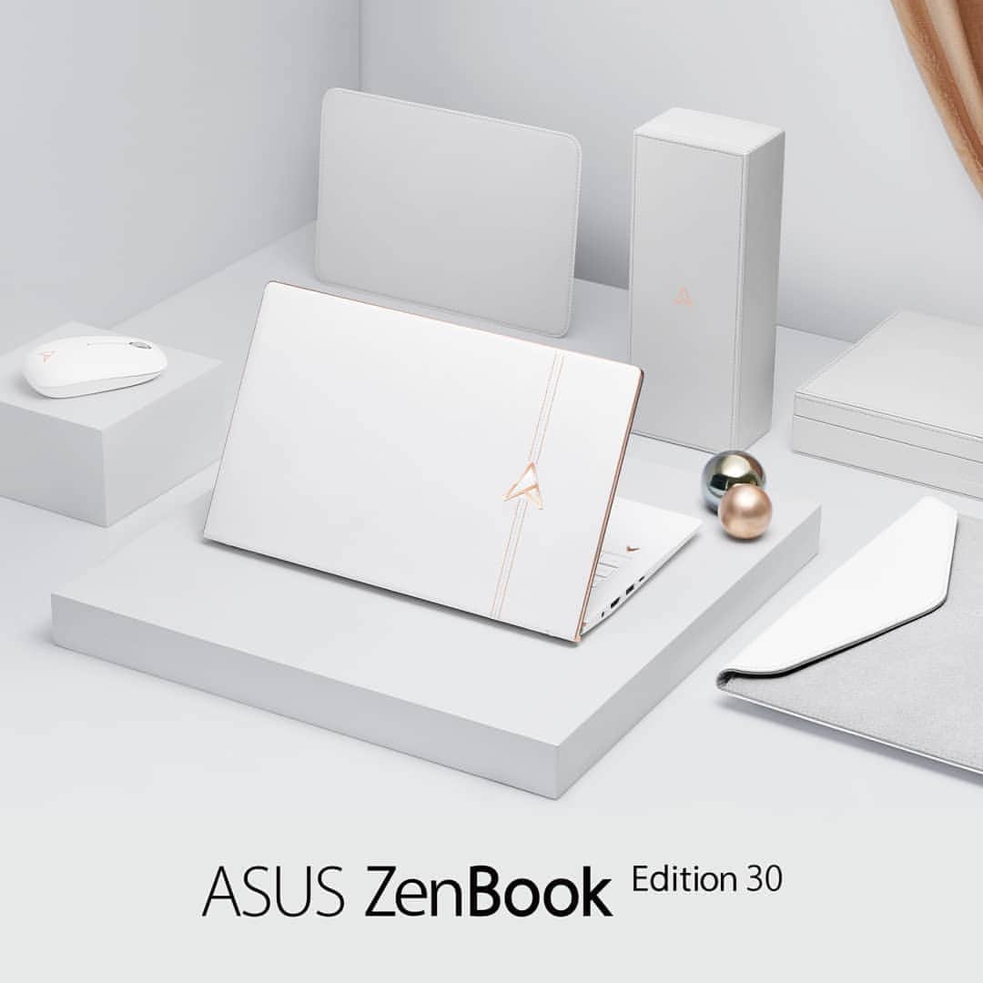 ASUSさんのインスタグラム写真 - (ASUSInstagram)「#Computex2019 was all about celebrating #ASUS' 30th year with the best in PC design and engineering. Which among these devices are you excited about? #WiserTogether」6月4日 19時39分 - asus
