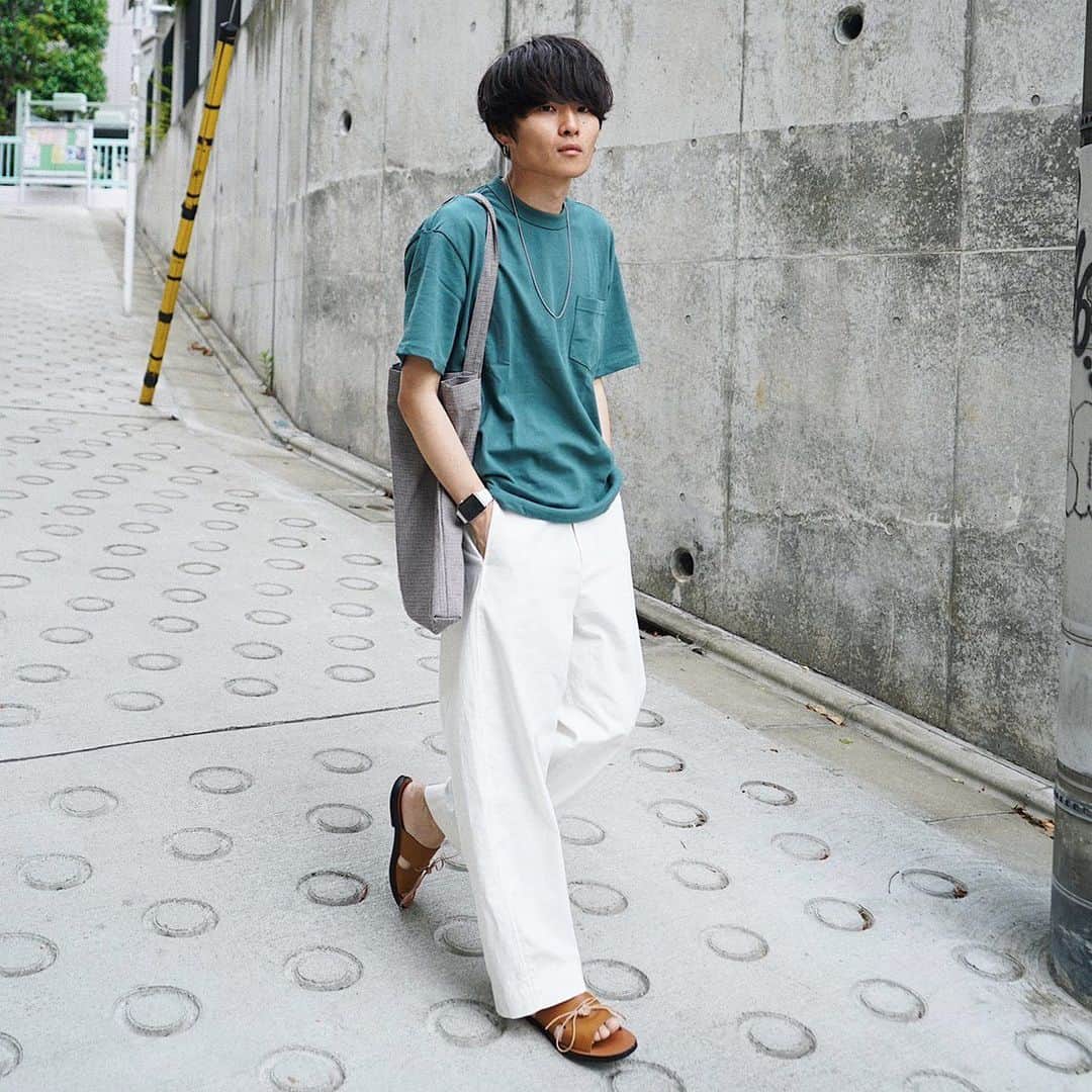 Ryoさんのインスタグラム写真 - (RyoInstagram)「ㅤㅤㅤㅤㅤㅤㅤㅤㅤㅤㅤㅤㅤ 夏は、色の挑戦もしやすいですよね〜 オーバーサイズのTシャツを ゆるいパンツとラフに着こなしたいです。 ㅤㅤㅤㅤㅤㅤㅤㅤㅤㅤㅤㅤㅤ #gu_for_all  #GUstyle #gupr #gumen #ヘビーウェイトビッグT」6月4日 20時21分 - ryo__takashima