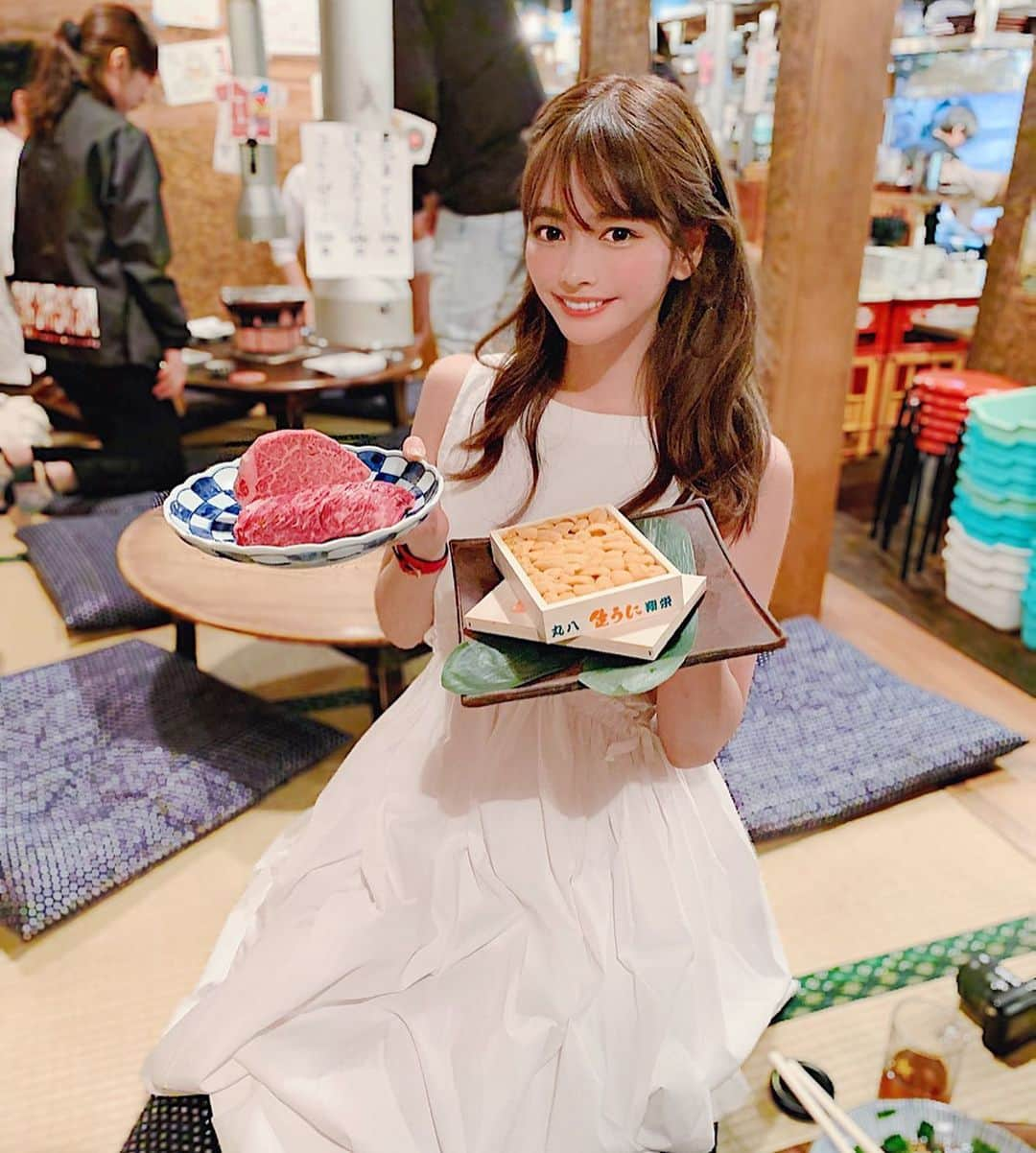 得あゆさんのインスタグラム写真 - (得あゆInstagram)「素敵な人と素敵なお店に出会った青森🌳 親友カップルうにさんありがとう🍖🍣✨ (たくさん写真を撮ってもらったのでたくさん載せます笑) #焼肉だいじゅん #青森の本気 #青森の王様からのおもてなし #王様カメラの写真不意打ちすぎて恥ずかしいです ・ ・ ・ ・ ・ ・ ・ ・ ・ #焼肉#yakiniku#青森#青森グルメ#グルメ#食べ歩き#旅行#旅#女子旅#肉#うに#おすすめ#美味しい#親友#カップル#田舎#自然#贅沢#ディナー#夜ごはん#デブ活#dinner#travel#japanesegirl#japanesefood#gourmet」6月4日 20時28分 - tokuayu819