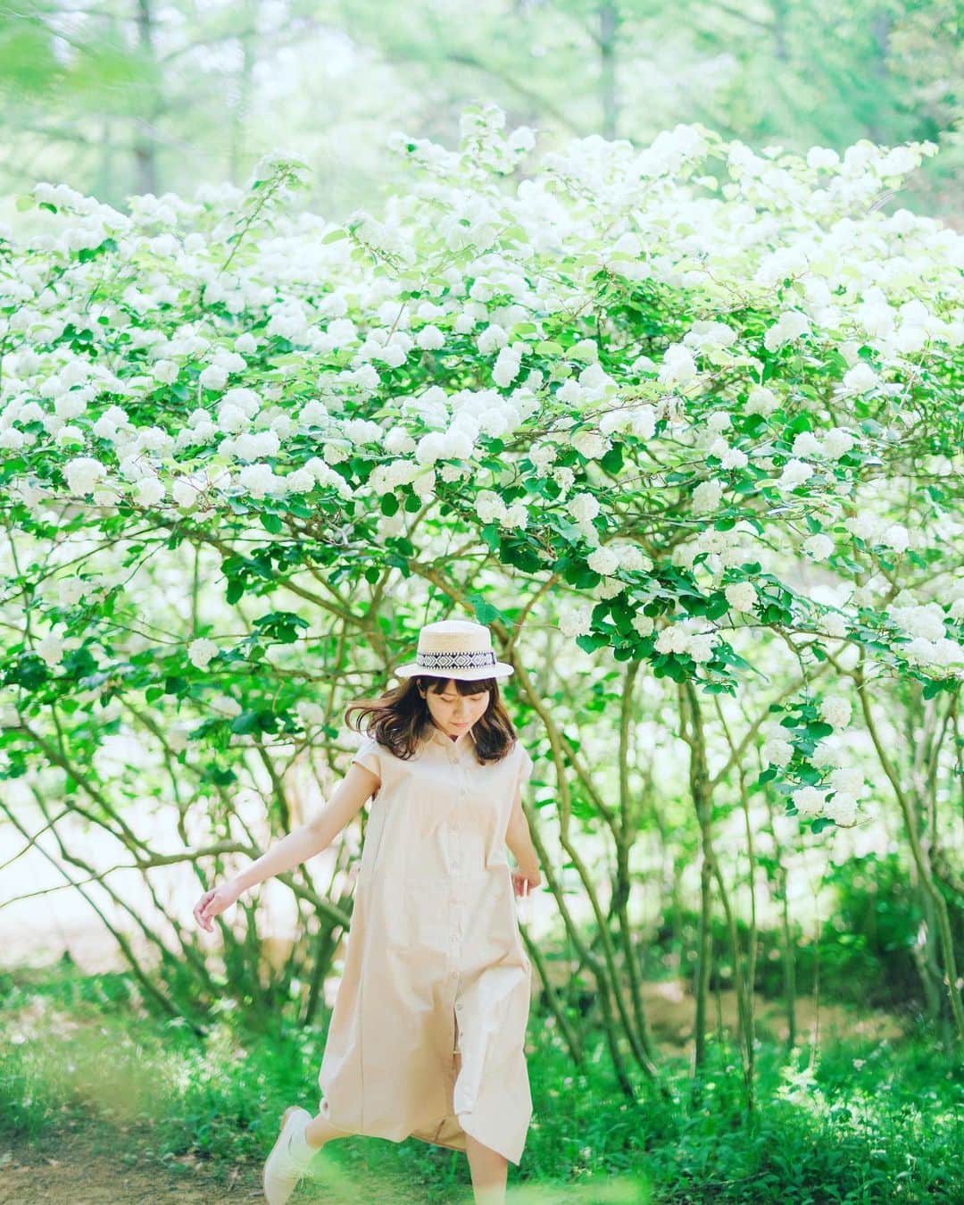 sorayuchiのインスタグラム：「jump ・ 先日 @sora_muji_house が修繕完了したので我が家で復活祭🍖をしました。 お忙しい中、遠くからたくさんの方がお祝いに来てくれて、楽しい時間を過ごすことができて、台風の被害は大きかったですが、私たちは幸せだなぁと思いました☺︎ これからもよろしくお願いいたします(*´꒳`*)✨本当にありがとうございました♡」