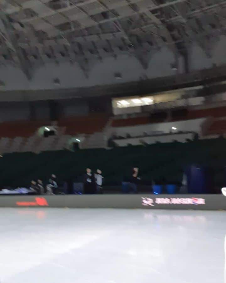 イ・ジュンヒョンのインスタグラム：「😅」