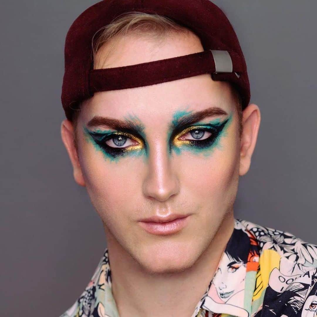 NYX Cosmeticsさんのインスタグラム写真 - (NYX CosmeticsInstagram)「@danielzrotfl creates this bold #EOTD using our NEW #NYXCOSMETICSXAQUARIA Color Palette ⚡🎨 Shop this limited edition must-have now! 🚀 Available exclusively online & at your nearest #NYXProfessionalMakeup store 💋 || #nyxcosmetics #crueltyfreebeauty」6月4日 20時59分 - nyxcosmetics