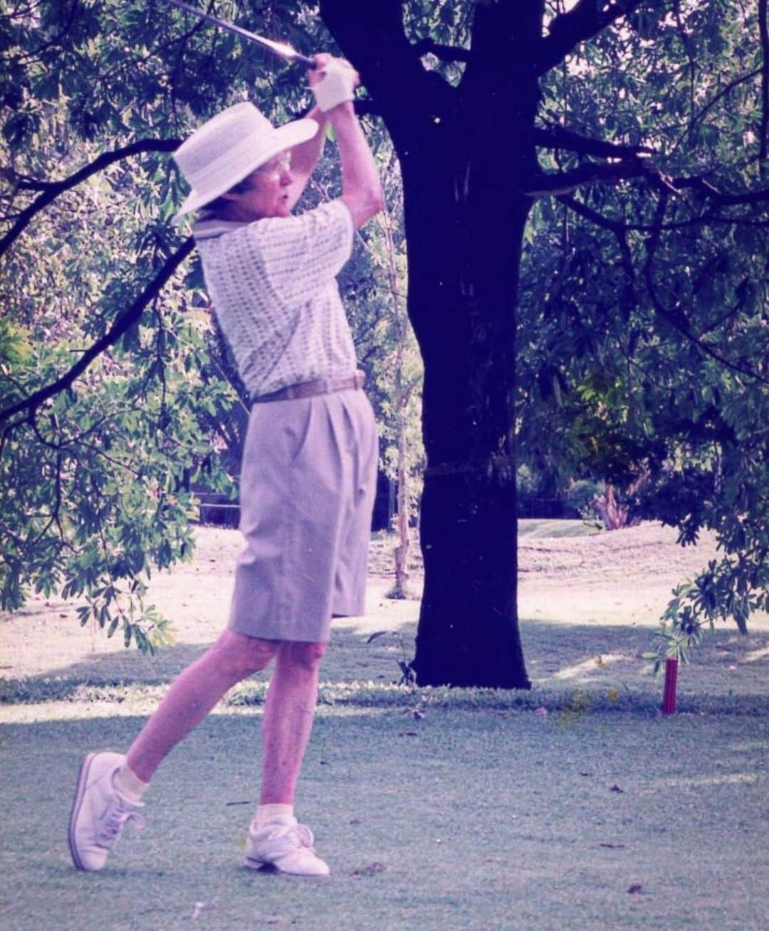 グレグ・ノーマンさんのインスタグラム写真 - (グレグ・ノーマンInstagram)「My mother got me started in golf some 49 years ago. Without women in golf that may not have happened. Celebrate #WomensGolfDay and encourage the women in your life who have a passion for the game. Thank you Mum and thanks to all the women who love our game and make it what it is.」6月4日 21時55分 - shark_gregnorman