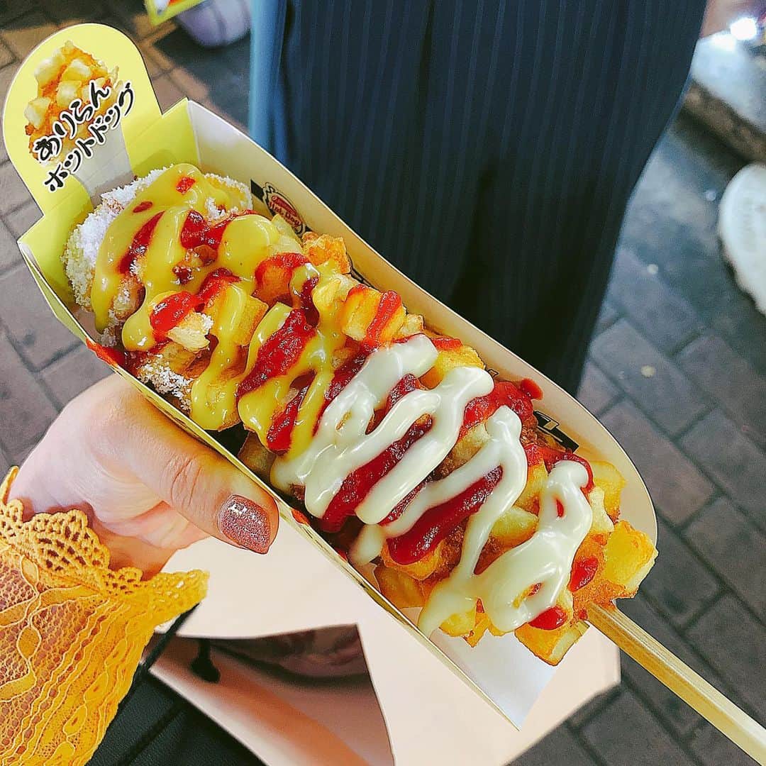 のインスタグラム：「#チーズハットグ #絶賛どハマり中 #流行乗るの遅い #毎日食べたい . #mico #みこ #みこっくま #食べスタグラム #チーズ #cheese」