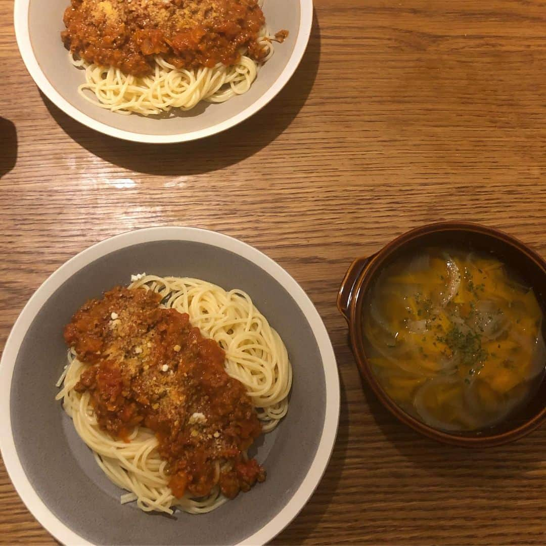 にわみきほさんのインスタグラム写真 - (にわみきほInstagram)「最近の自炊ご飯🍚  今の季節はキッチンに立つのも暑くて メニューを考えるのが、、、、、🤪 もう毎日冷たい素麺が食べたいな〜  夏はどうなっちゃうんだ🥵 #我が家はおつまみ系も多い #最近はお家でトロたくも人気 #にわゴハン #🍚」6月4日 22時24分 - mikiho_niwa