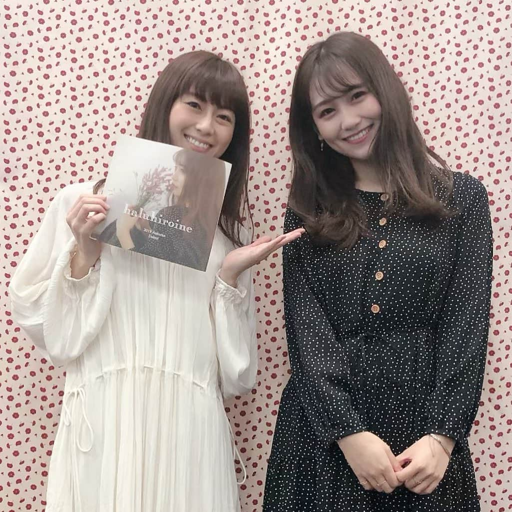 小坂温子さんのインスタグラム写真 - (小坂温子Instagram)「小嶋真子ちゃんプロデュースの👗 #haluhiroine展示会 にお邪魔して来ました☺️✨こじまこちゃんらしい、可愛くて柔らかいお洋服に癒されます🥰✨ 私も注文して来ました😍届くのが楽しみです💃💕 #haluhiroine展示会 #haluhiroine  #小嶋真子 ちゃん #きゃわいい 🐶💕🐶💕」6月4日 22時25分 - kosaka_atsuko