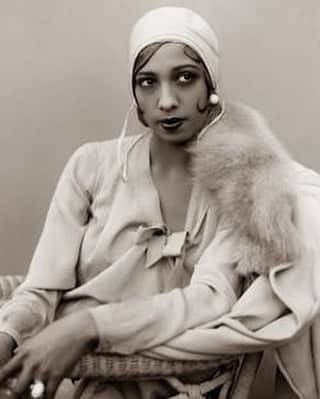 のインスタグラム：「⚡️Happy Birthday⚡️ #josephinebaker」