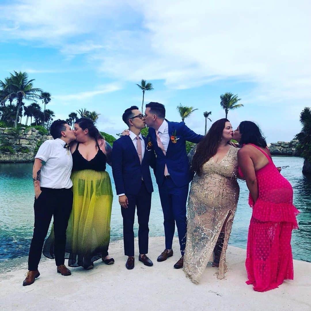 テス・ホリデーさんのインスタグラム写真 - (テス・ホリデーInstagram)「I can’t think of a better way to kick off #pridemonth then by celebrating my friends @jasonikeler & Brandon’s wedding in Mexico surrounded by so much love. 🌈💗 @marylambertsing sang, we ate in a cave, laughed so much & danced all night to Robyn on the beach. Love is such a beautiful thing & I’m really grateful for my friends y’all. 🥰😫🥰 (& no, @denisebidot & I are *not* a couple, but we’ve been friends for nearly a decade & 💗👯‍♀️) #loveislove」6月4日 23時19分 - tessholliday