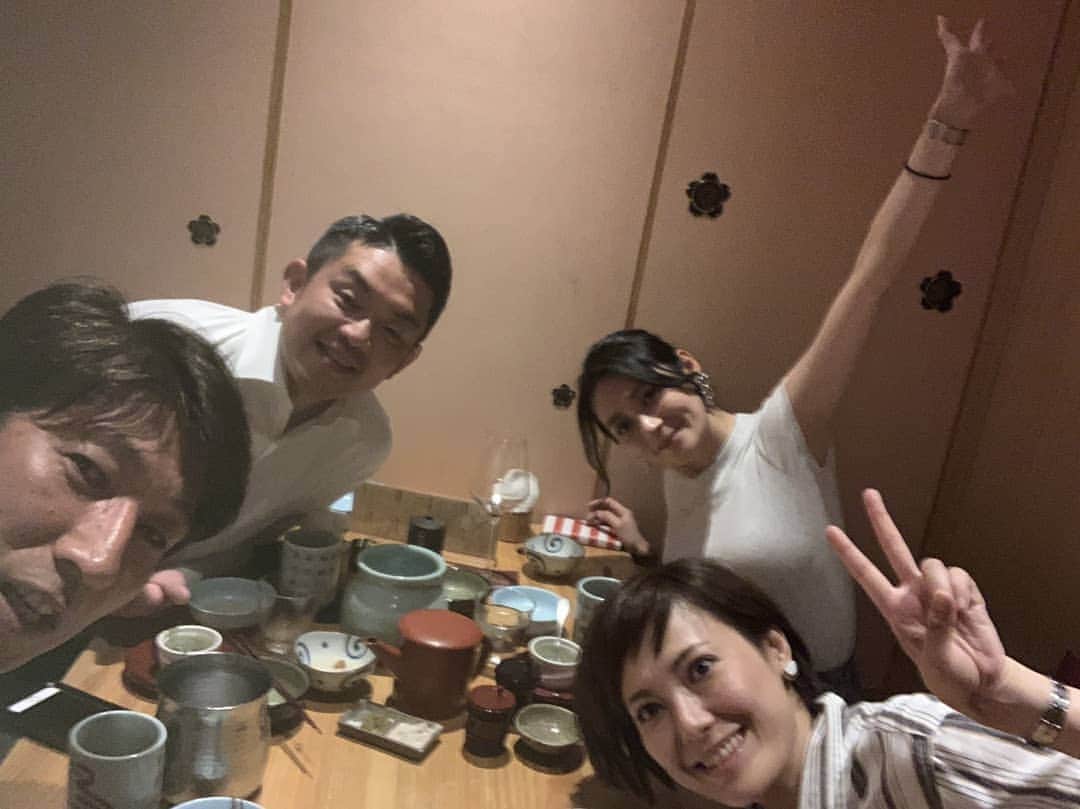 梅田陽子さんのインスタグラム写真 - (梅田陽子Instagram)「恵理さんお誕生日おめでとう😃  美味しい焼鳥とワイン🍷堪能しました。サッカー、ラグビーでもご縁のある皆さんと楽しい夜です🎵  恵理さんとは #サッカー 番組でご一緒してからですね。 奇遇にも同時期に#競馬 の仕事も決まり、長いお付き合いです。いつもありがとうございます。  #水原恵理 さん #お姉ちゃん #テレビ東京 #お誕生日おめでとう#焼鳥#恵比寿#観音坂鳥幸 #アナウンサー #キャスター#梅田陽子」6月4日 23時22分 - yokoumeda