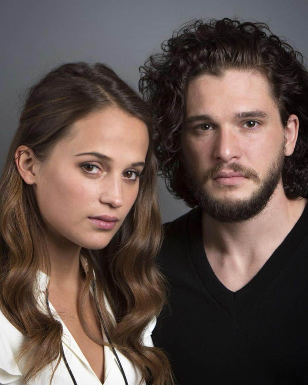 アリシア・ヴィキャンデルのインスタグラム：「Alicia with male co-stars.」