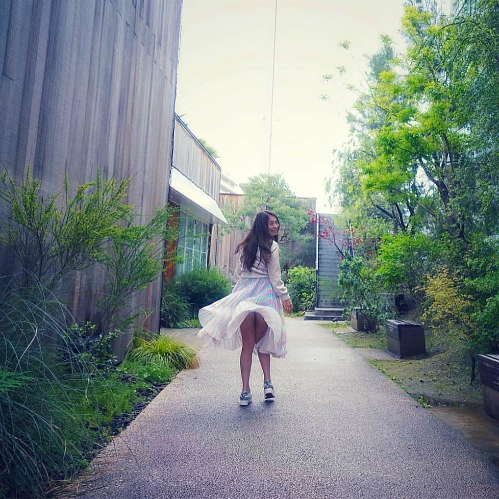 黒澤ゆりかさんのインスタグラム写真 - (黒澤ゆりかInstagram)「インスタにもあげたかった写真❣️ #model #art #japanesegirl ﻿#モテるスカート #黒澤ゆりか  #ミニスカート  #skirt #スカートふわり #スカートめくり #チラリズム  #和製モンロー #スカートめくられのプロ  #グラビア #浪漫 #marilynmonroe #スカートめくりマイスター #monroegirl﻿ #スカートひらり #スカートちゃん #ヤバスタ #絶対領域  #followme﻿  #スカートコーデ #本日のスカートふわり﻿  #角度を変えたくなる写真﻿ ❤︎#produceYURIKA﻿」6月4日 23時37分 - yurikakurosawa