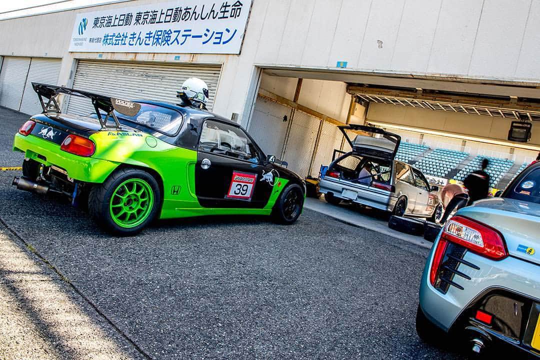 mistbahnさんのインスタグラム写真 - (mistbahnInstagram)「_ My Honda BEAT at Central Circuit _ Shot on 13-Oct 2018 "come 1 day race" at Central Circuit (Hyogo, Japan) owner: @mistbahn photo: @mistbahn _ _ Can't wait going back to track! My next track run will be on 8-Jun 2019. (It seems rainy day...) _ _ JP) 2018年10月13日、セントラルサーキットにて。（この日の帰り道にE07A改SPEC3「千速」エンジンが損壊しました） 早くサーキット復帰したいです。サーキット復帰は2019/6/8セントラルサーキットの予定です。(雨の予定です） _ _ #hondabeat #hondabeatpp1 #pp1beat #ホンダビート #pp1 #beatpp1 #e07a #mtrec #civic #hondacivic #ホンダシビック #ef9 #ef #efcivic #copen #daihatsucopen #コペン #ダイハツコペン #centralcircuit #セントラルサーキット #trackcar #trackday #trackspec #timeattack #timeattackjapan #osakajdm #kanjo #kcar #keicar #aslan」6月4日 23時51分 - mistbahn