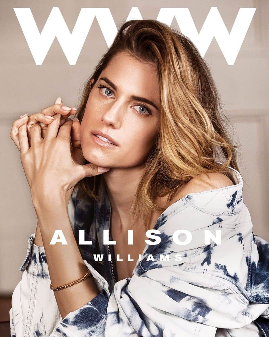 WHO WHAT WEARさんのインスタグラム写真 - (WHO WHAT WEARInstagram)「Allison Williams is our June cover star! Read our exclusive interview with the actress at the link in bio. ⠀⠀⠀⠀⠀⠀⠀⠀⠀ ⠀⠀⠀⠀⠀⠀⠀⠀⠀ photo: @siljamagg stylist: @sarahgorereeves hair: @stefano_greco makeup: @maki_h nails: @pattieyankee」6月5日 0時14分 - whowhatwear