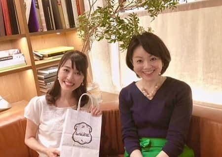 永倉由季さんのインスタグラム写真 - (永倉由季Instagram)「・ ・ 事務所のアヤメさんと そうそう！ うんうん！って 色んな事を共有し合えた時間。 ・ ・ 笑って語ってまた笑って… ・ フワッフワのパンケーキも食べて。 ・ 思わぬ心地よい時間🍀 ・ ・ ✅ 詳しくはアメブロにて↓ ・ ・ http://ameblo.jp/naga-yuki/ ・ ・ #パンケーキ #pancake #梅田 #ふわふわ  #美味しすぎた #スイーツ  #しばし #お仕事のこと #未来のこと #語り合う #笑顔 #林家ぱー子  さんと違う #🎁 #ありがとうございます #盛りだくさんな一日 #食べ過ぎの一日」6月5日 0時18分 - yuki_nagakura67