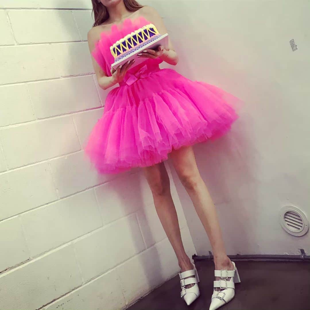 ヒョナ さんのインスタグラム写真 - (ヒョナ Instagram)「감사한 하루🌼🌼🌼」6月5日 0時23分 - hyunah_aa