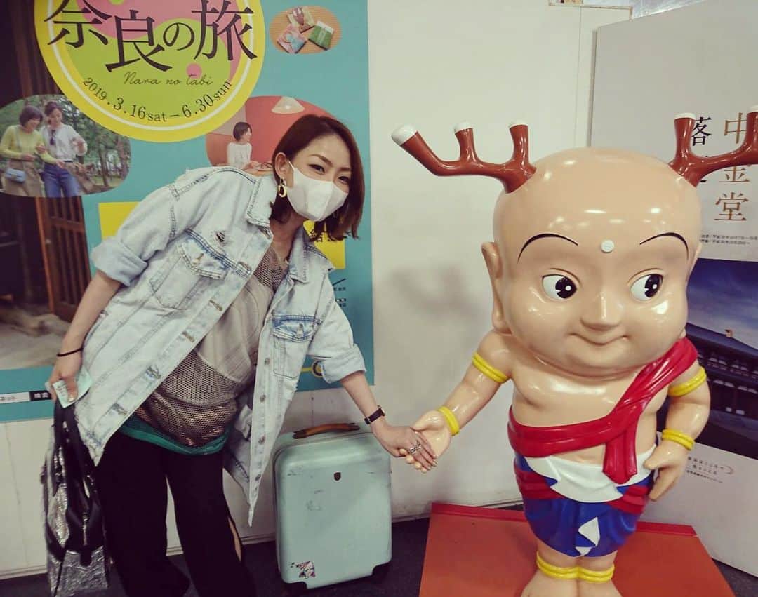 宮本美季のインスタグラム：「‪本日の奈良のLive Cento、ど平日にも関わらずお越し頂きありがとうございました！なんか宮本デリバリー、これが自分の原点だったんだ！と気づかされる発見がちょっとずつ見えて来ました❤️みんなの温かい愛に今日も感謝です。ありがとう😊‬ ‪#奈良Cento‬ ‪#宮本美季‬ ‪#宮本デリバリー‬ ‪#弾き語りライブ‬ #セントくん」