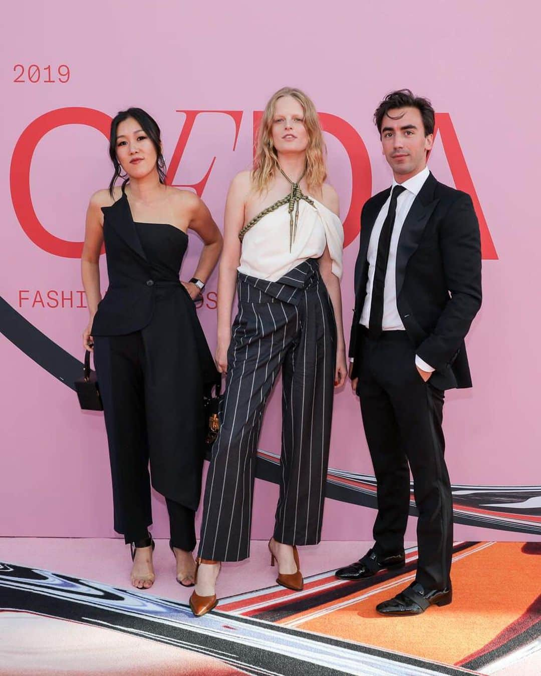 ハンネ・ギャビー・オディールさんのインスタグラム写真 - (ハンネ・ギャビー・オディールInstagram)「Last night at the @cfda #cfdaawards honoring the best  of American fashion in good company @monsemaison thank you Laura and Fernando for having me! Congrats to all the winners and nominees」6月5日 0時45分 - hannegabysees