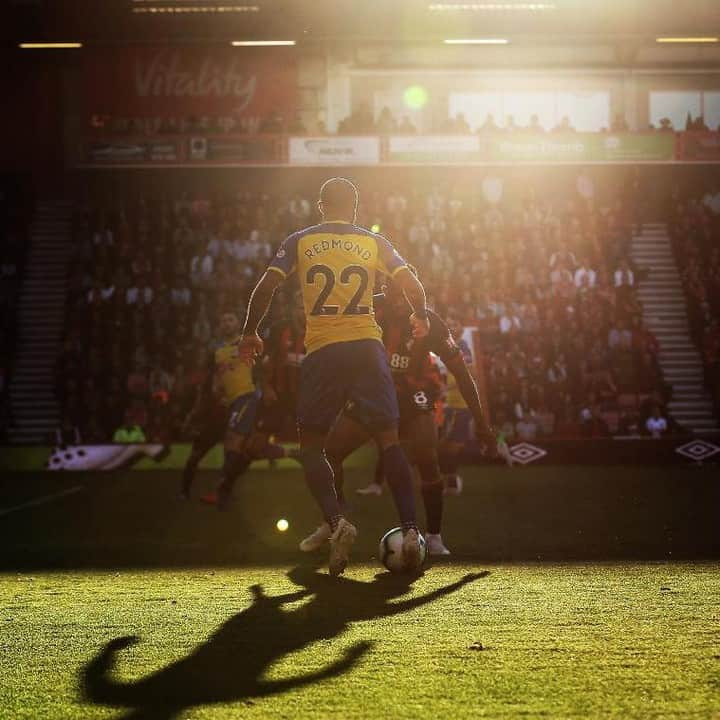 プレミアリーグさんのインスタグラム写真 - (プレミアリーグInstagram)「☀ 🕶️ Light and shade . #AFCB #SaintsFC」6月5日 1時01分 - premierleague