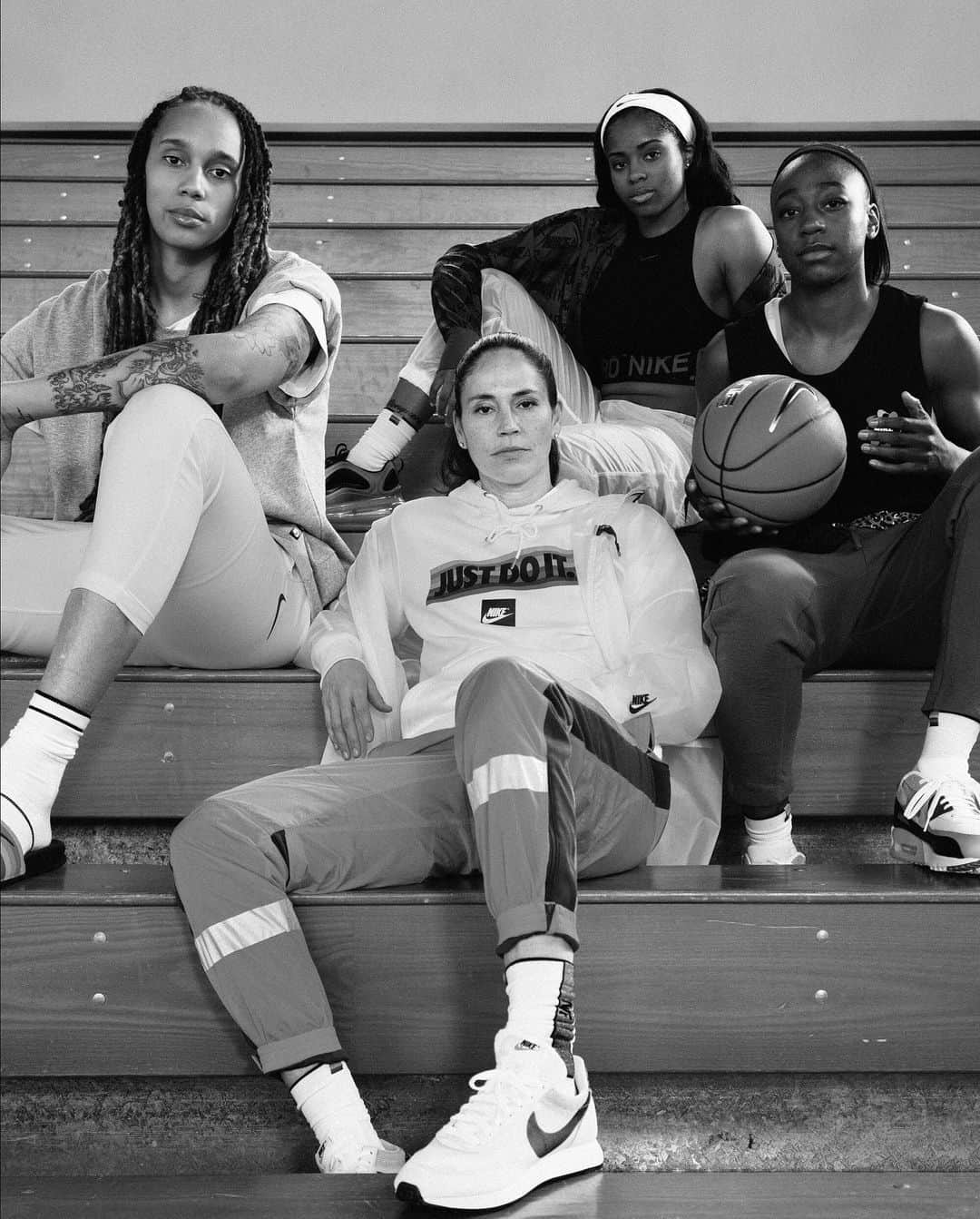 Nike Basketballさんのインスタグラム写真 - (Nike BasketballInstagram)「It doesn’t matter what you play. Nobody wins alone. ⠀ Whether it’s our team, our community, or anyone else who recognizes our victories as their own — progress only comes if we get there as one. ⠀ Inspired by decades of dedication from LGBTQIA+ athletes, and all who work to make sport a more inclusive space, we’re proud to be on this journey together. ⠀ #BeTrue #UntilWeAllWin」6月5日 1時03分 - nikebasketball