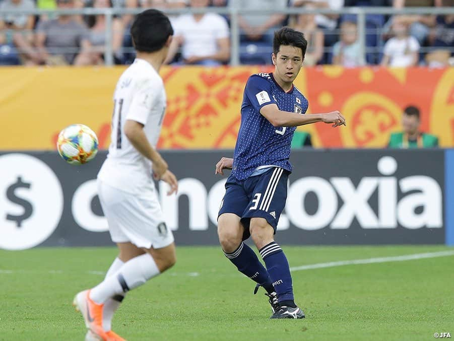 日本サッカー協会さんのインスタグラム写真 - (日本サッカー協会Instagram)「📸Match Photos② U-20日本代表は4日(火)、FIFA U-20ワールドカップポーランド2019のノックアウトステージ初戦でU-20韓国代表と対戦し、試合終盤に失点を許して0-1と惜敗。ベスト16で大会を去ることとなりました。 ・ 影山雅永監督は「前半と後半でガラッと変わった戦いの中でも、しっかりと対応して最後の最後まで戦ってくれた選手を誇りに思っています」と勇敢に戦った選手たちを労いました。 ・ GK 1 #若原智哉 DF 3 #小林友希 DF 4 #瀬古歩夢 DF 5 #菅原由勢 DF 15 #鈴木冬一 →88’ DF 2 #東俊希  MF 6 #郷家友太 →68' FW 20 #中村敬斗 MF 8 #藤本寛也 →88’ FW 18 #原大智  MF 10 #齊藤未月 (C) MF 16 #山田康太 FW 13 #宮代大聖 FW 14 #西川潤 ・ 監督 #影山雅永 ・ 🏆FIFA U-20ワールドカップポーランド 📅グループステージ 5/24 1-1 vsエクアドル🇪🇨 5/26 3-0 vsメキシコ🇲🇽 5/30 0-0 vsイタリア🇮🇹 📅ラウンド16 6/5 0-1 vs韓国🇰🇷 ・ #daihyo #jfa #u20wc」6月5日 11時02分 - japanfootballassociation