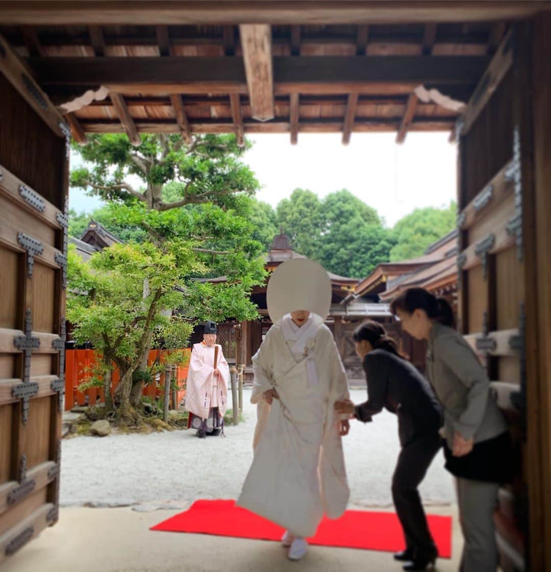 豊田麻子さんのインスタグラム写真 - (豊田麻子Instagram)「挙式のあと  #patrimoinemondial」6月5日 11時04分 - asako_sen