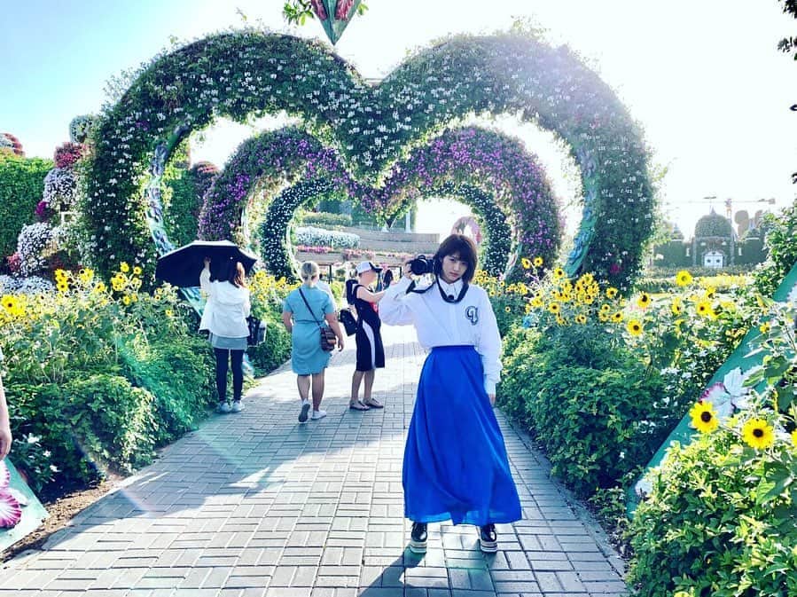若月佑美さんのインスタグラム写真 - (若月佑美Instagram)「. Blue .」6月5日 11時17分 - yumi_wakatsuki_official