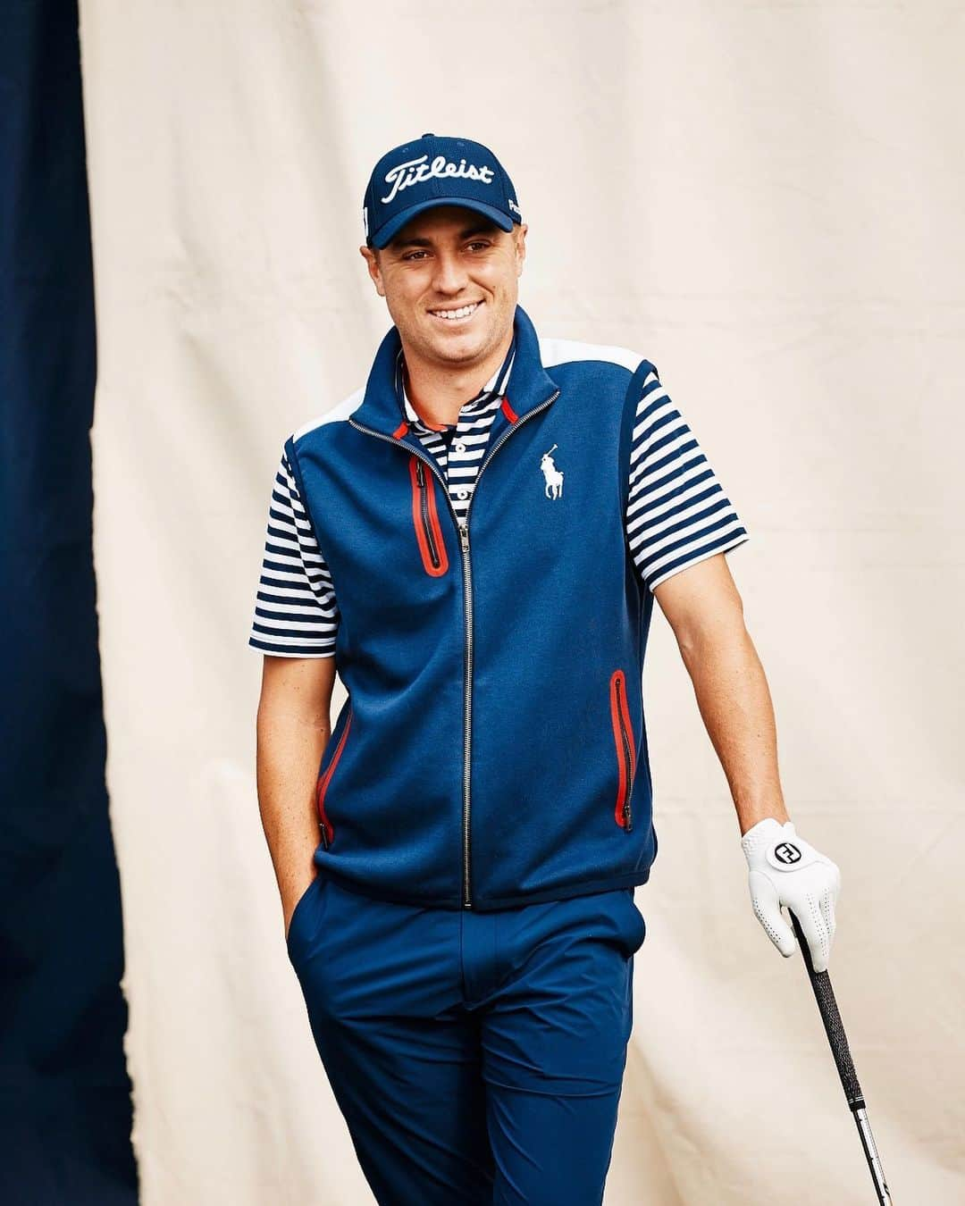 ジャスティン・トーマスさんのインスタグラム写真 - (ジャスティン・トーマスInstagram)「Beyond excited to announce that my #PoloGolfxJT Collection is available today! Shop the collection at RalphLauren.com or via the link in my bio @poloralphlauren」6月5日 2時53分 - justinthomas34