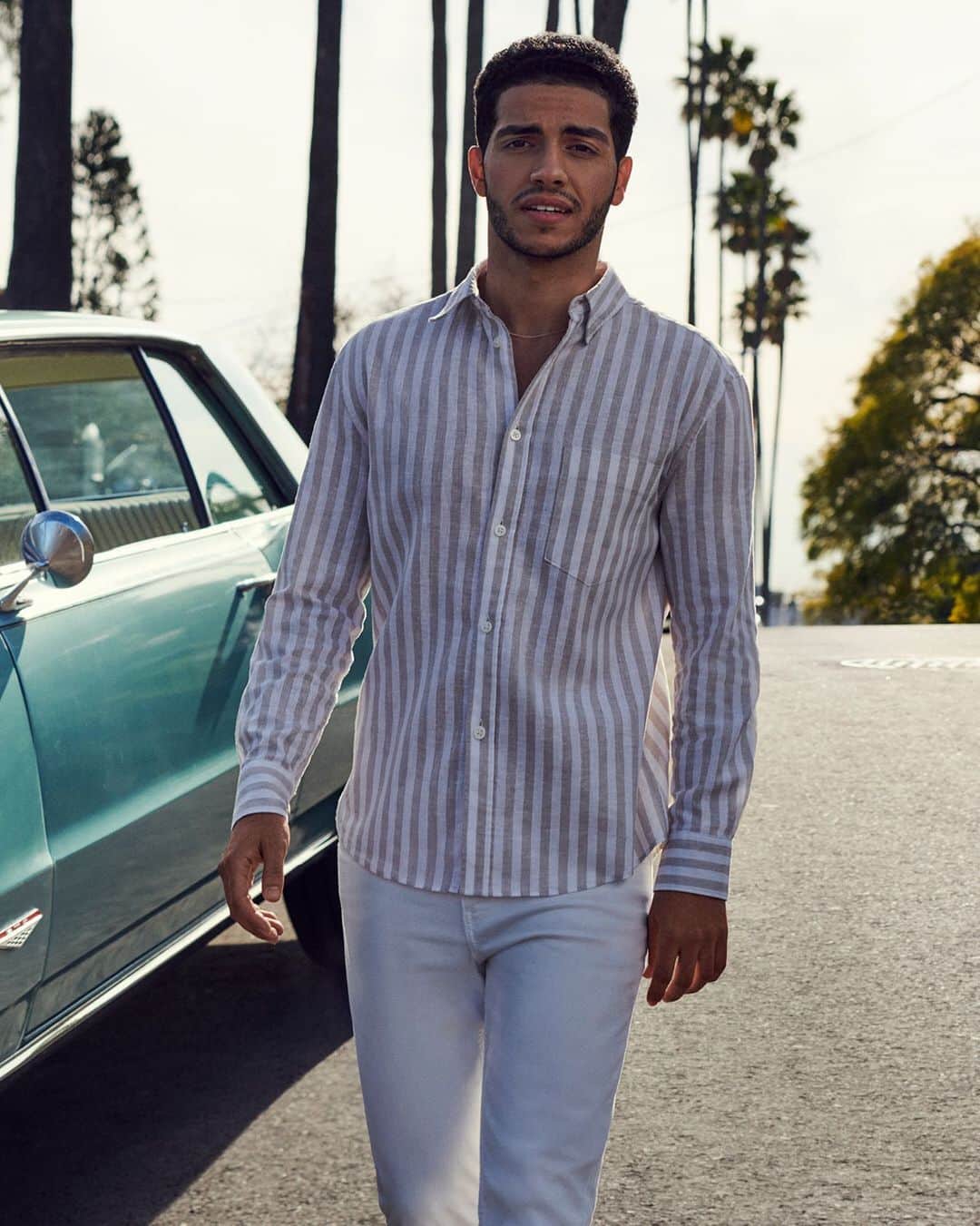 メナ・マスードのインスタグラム：「Nothing like a sunny day in California! @hm_man #hmman #sponsor」
