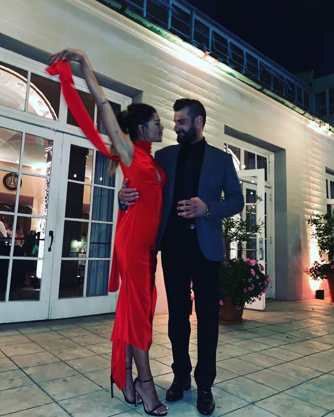 ジェシカ・ゾアのインスタグラム：「❤️🖤」