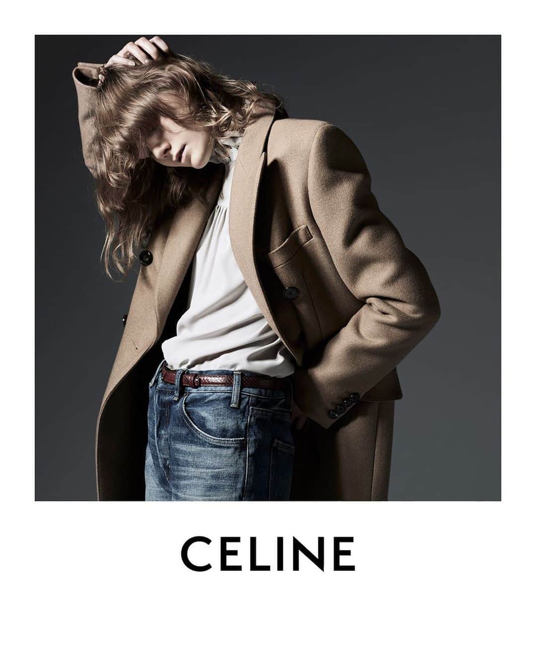 Celineさんのインスタグラム写真 - (CelineInstagram)「CELINE WINTER 19 PART 1 MARLAND PHOTOGRAPHED IN PARIS IN JANUARY 2019 ⠀⠀⠀⠀⠀⠀ AVAILABLE IN STORE AND CELINE.COM JUNE 2019 ⠀⠀⠀⠀⠀⠀ #CELINEBYHEDISLIMANE」6月5日 3時58分 - celine